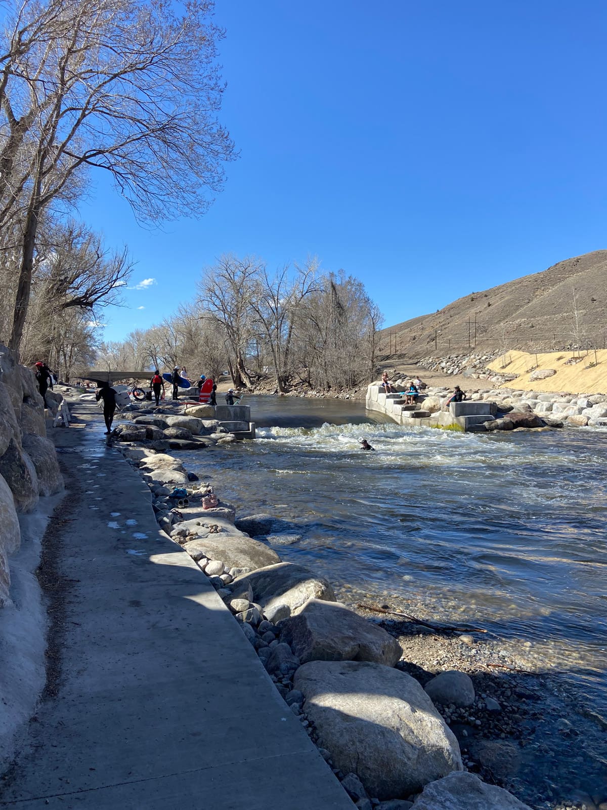 Woodland Motel – Downtown Salida Colorado Motel Hotel - Scout Wave Surfers on the arkansas river downtown salida